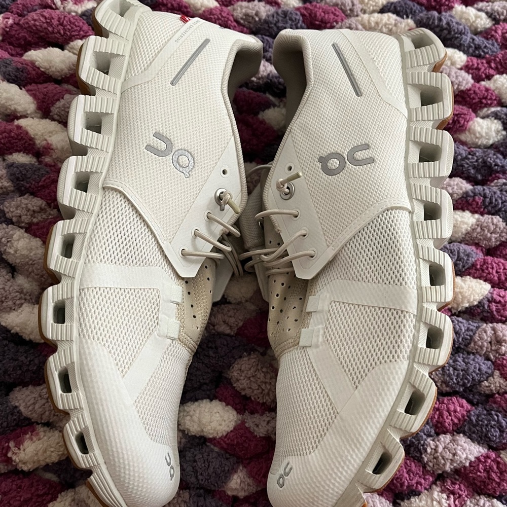 On Running Sneakers. Worn Once. Like New! - image 3